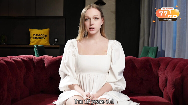 18-летняя русская девственница впервые трахается на порно кастинге