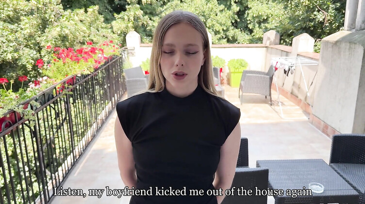 Неугомонная русская телка изменяет бойфренду со своим бывшим парнем