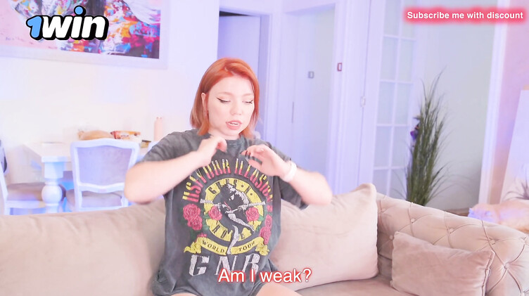 Рыжая русская нимфоманка продержалась без жаркой ебли около трех минут