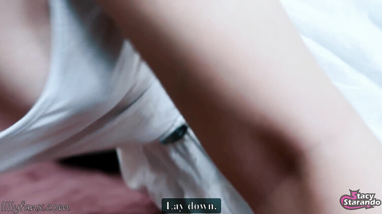 Озорная русская жена соблазняет друга мужа пока тот уехал в командировку