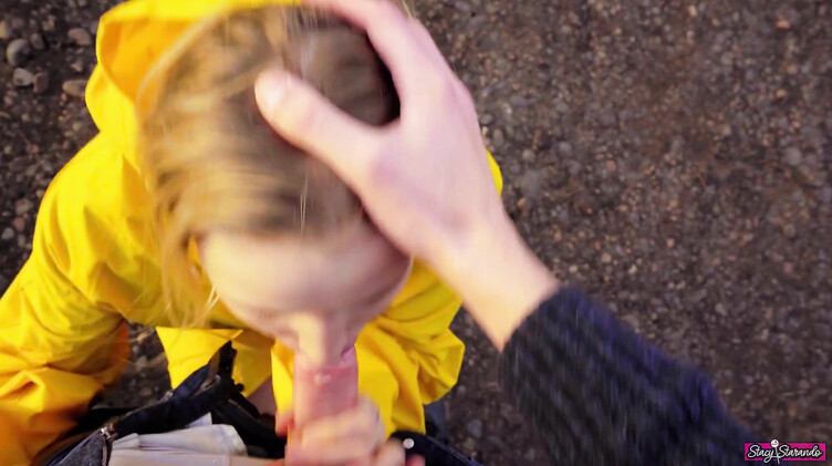 Случайная встреча с бывшей девушкой завершилась любительским минетом на улице