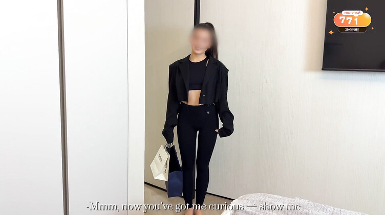 Бойфренд отшлепал и трахнул с окончанием внутрь девушку в рваных колготках