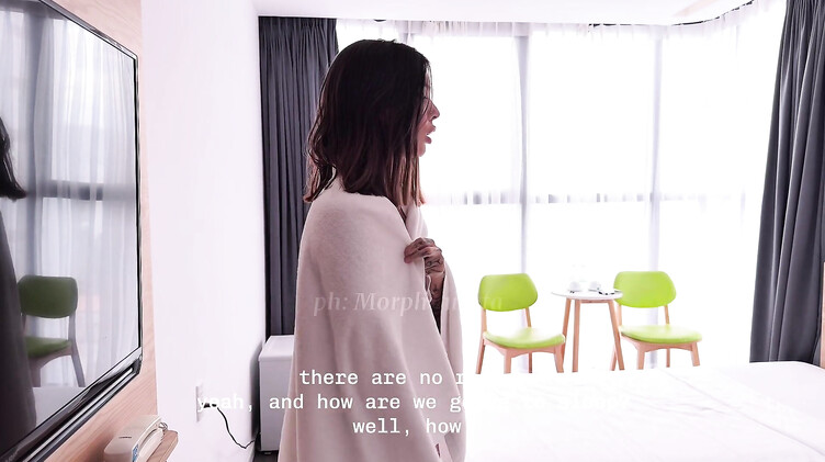 Один день в совместном номере отеля закончился сексом брата и сестры