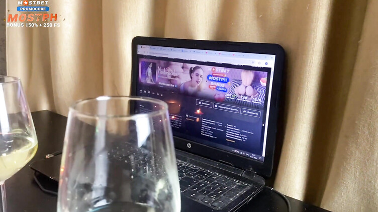 Морозко встретил в зимнем лесу русскую красавицу и отогрел ее членом