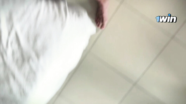 Любовник накачал спермой киску красивой русской девушки в отеле