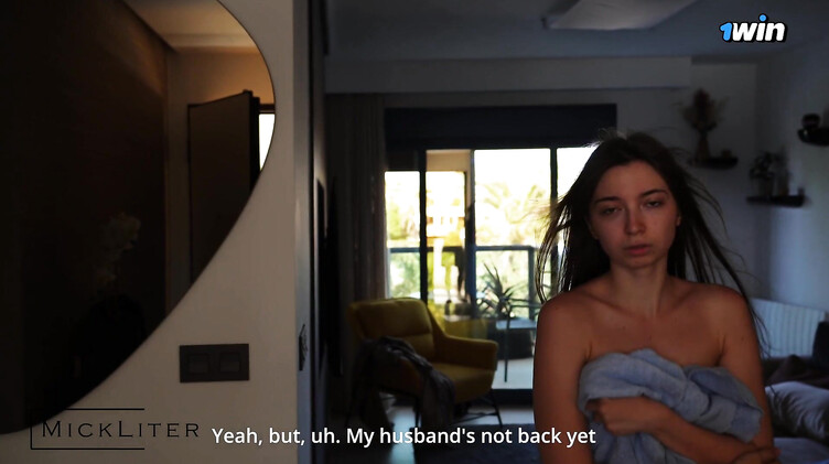 Зашел в гости к другу и обучил его жену горловому минету