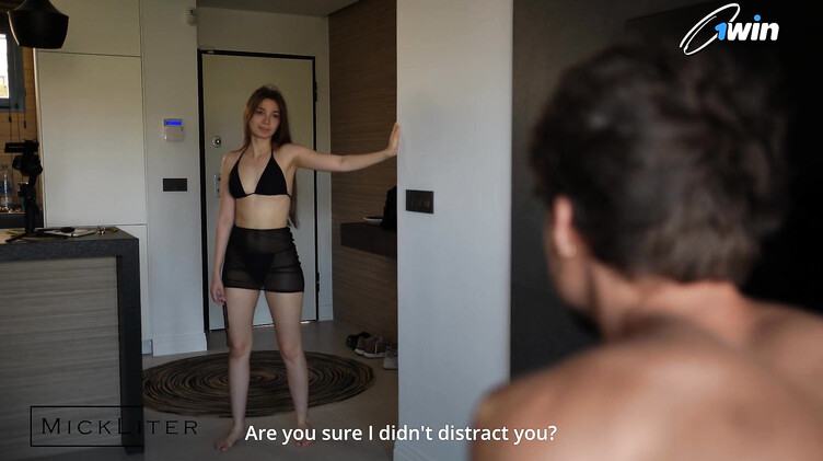 Зашел в гости к другу и обучил его жену горловому минету