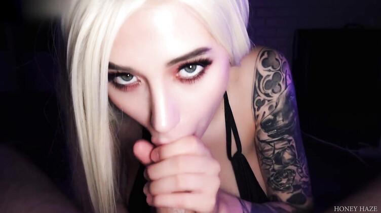 Honey Haze RAW: Нашел точку G и довел до сквирта сосалку с макияжем