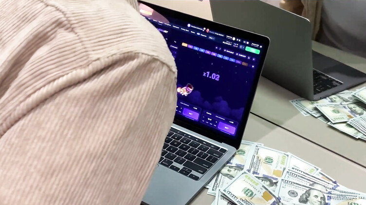 Секс с незнакомцем в казино от 1-го лица