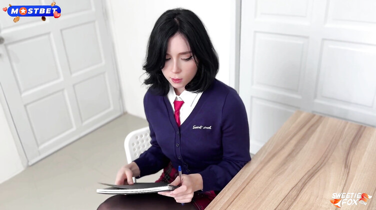 Стоны: Препод выебал и кончил в рот красивой студентке на экзамене