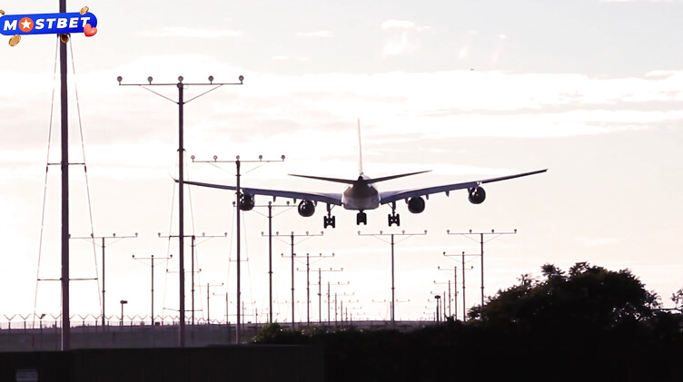 Привел попутчицу из самолета в отель и грубо трахнул