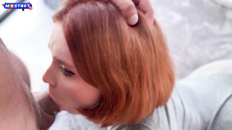 Рыжая в конвульсиях кончает от анального секса и ласк клитора