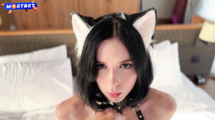 Sweetie Fox: БДСМ ебля со связанной Свити Фокс в наручниках