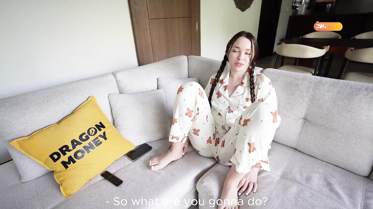 Отчим отшлепал падчерицу и грубо сношает ее в анал