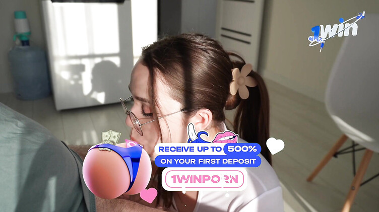 Молодая девушка психолог трахается с клиентом до кремпая в киску