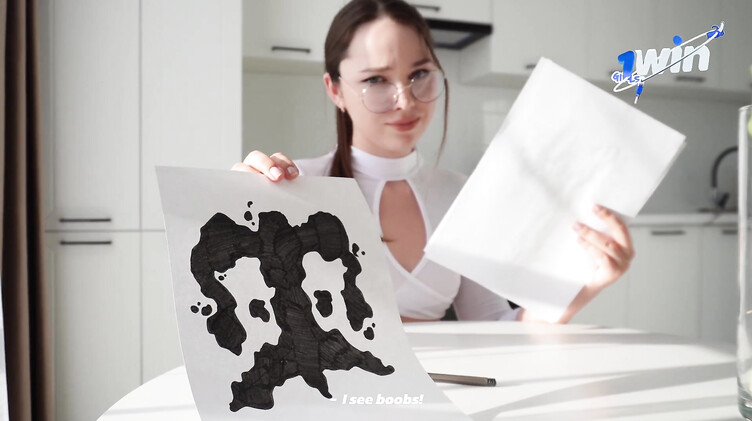 Слюнявый минет: Молодая девушка психолог трахается с клиентом до кремпая в киску