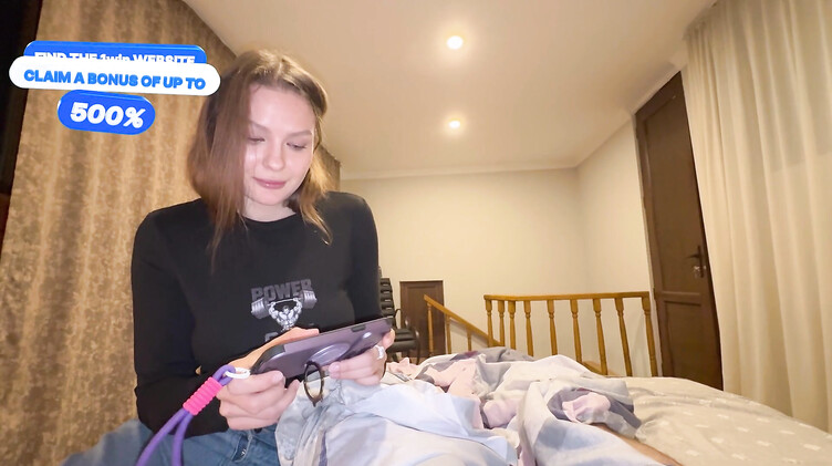 Брат попался на дрочке и перепихнулся в задницу с сестрой