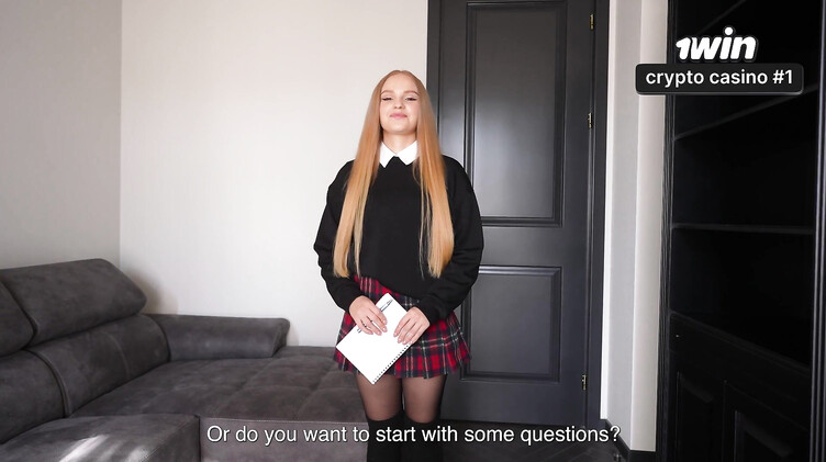 Verlonis: Подрочила сиськами и поебалась с преподом на пересдаче экзамена