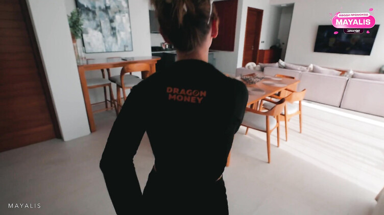 Жена попросила служанку отдраить дом и трахнуть ее мужа