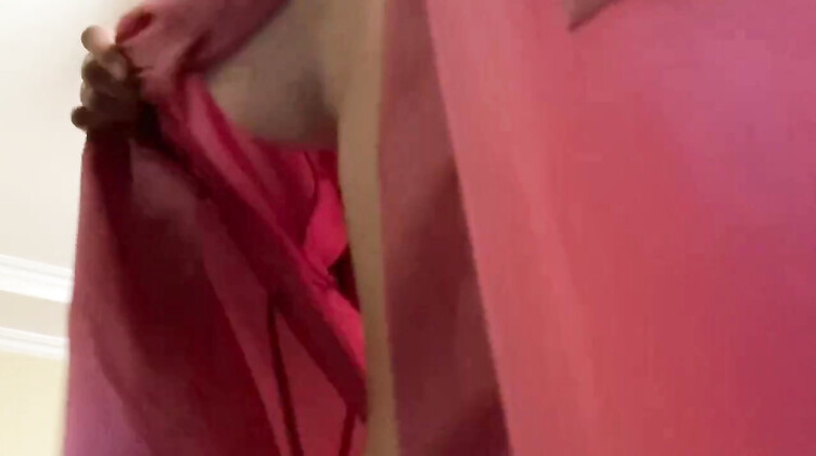 Властная русская мачеха сквиртит на лицо пасынка во время фейсситтинга