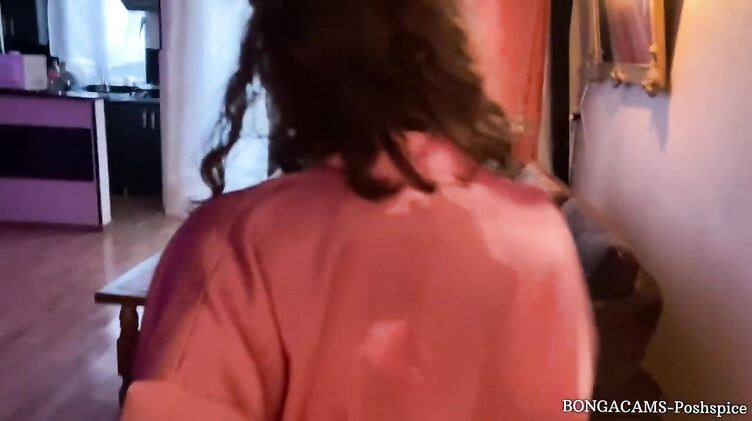 Быстрый перепихон с соседкой, пока жена в магазине