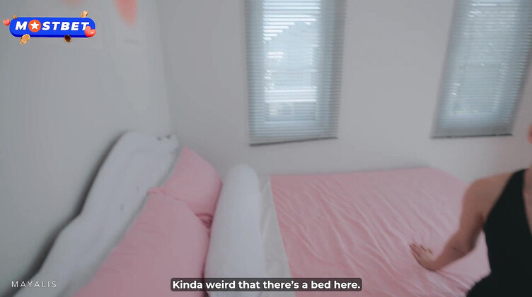 Психолог отсосом и влажной киской лечит зависимость от порно