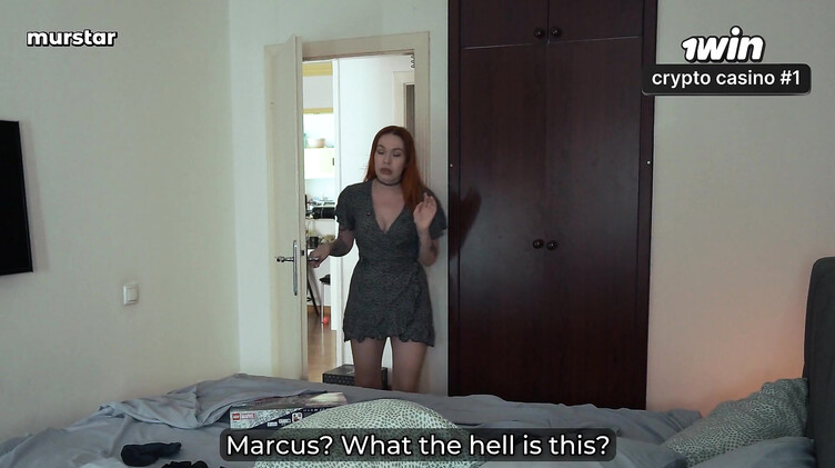 Пасынок выебал раком застрявшую под кроватью мачеху