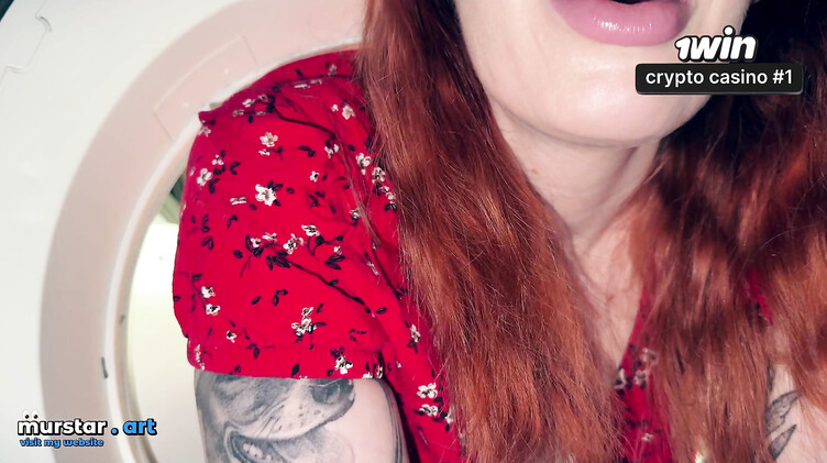 Пасынок трахнул раком застрявшую в стиралке рыжую русскую мачеху