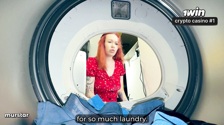 Пасынок трахнул раком застрявшую в стиралке рыжую русскую мачеху