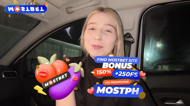 Шаловливая русская блондинка трахается в машине с бойфрендом