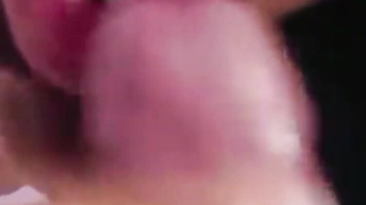 Фанат трахает нимфоманку Монику Фокс в анал в домашнем порно