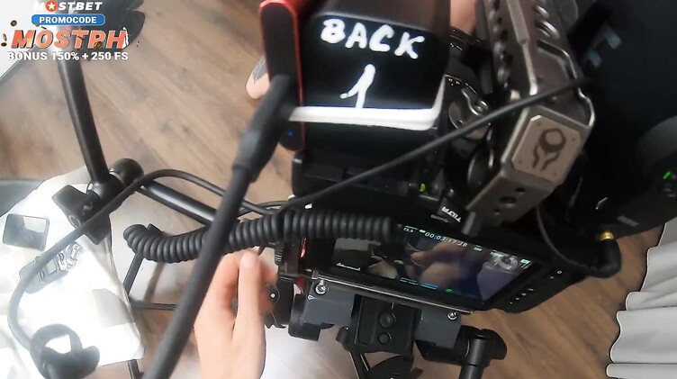 Закулисные съемки секс сцены с русской порноактрисой Bella Mur на Хэллоуин