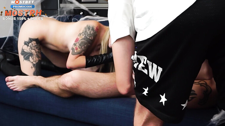 Закулисные съемки секс сцены с русской порноактрисой Bella Mur на Хэллоуин