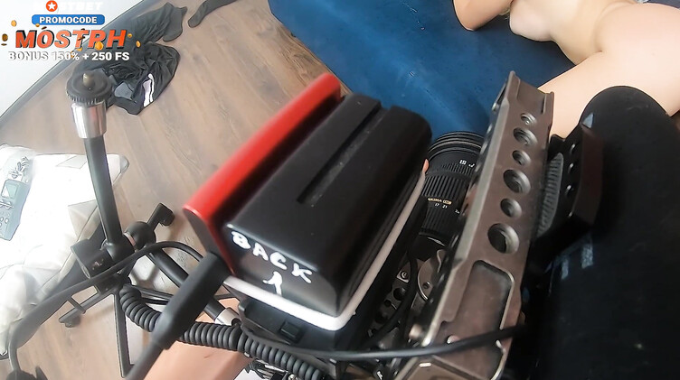 Закулисные съемки секс сцены с русской порноактрисой Bella Mur на Хэллоуин