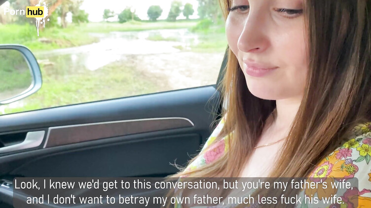 Русская мачеха после ссоры с мужем трахается в машине с молодым пасынком