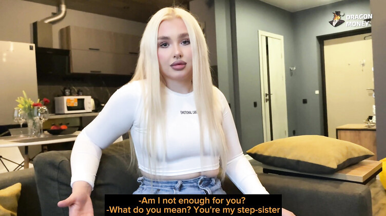 Ревнивая пышечка отсосала и трахнулась со сводным братом