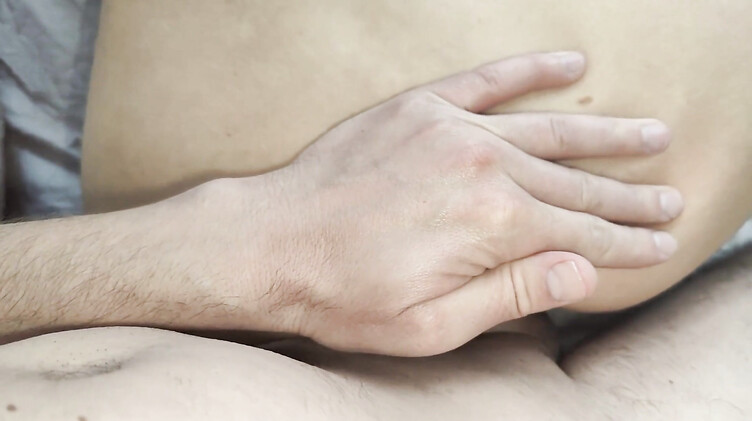 Отлизал мохнатку мачехе и отодрал во все дыры