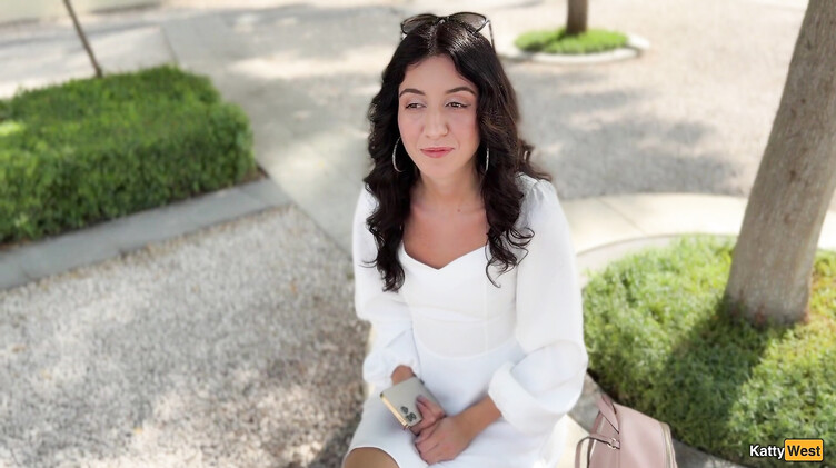 Пикап: Русский пикапер дарит новый iPhone незнакомке за прогулку с кончой на лице