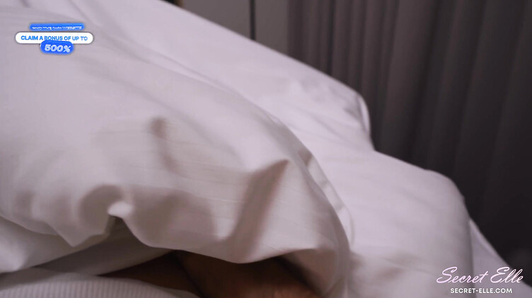 Приютил мачеху в Париже и кончил в ее киску