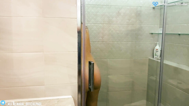 Пасынок случайно выпил виагру отца и выебал мачеху