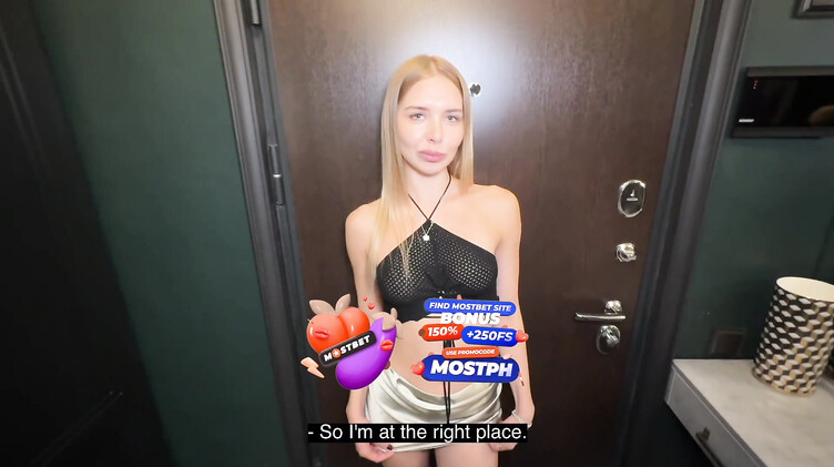 Русское порно: Клиент трахает в сауне русскую проститутку с пухлыми губками