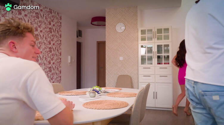 МЖМ: Мачеха радует минетом и пиздой пасынка и его лучшего друга