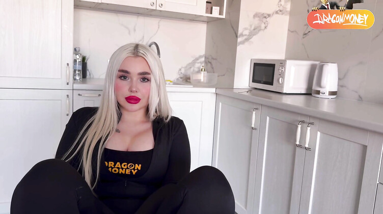 От первого лица: Отличник ебет маму друга за помощь на экзамене