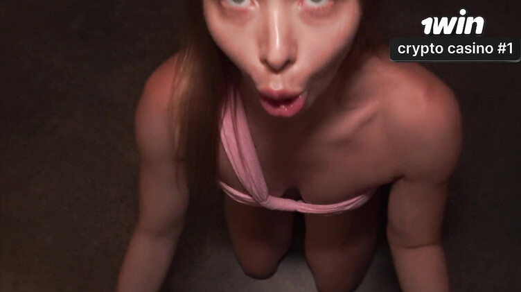 Мастерский минет от губошлепки и перепихон в догги с разговорами