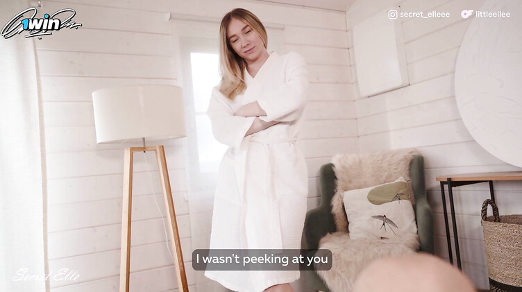 К станку! Похотливая мачеха агитирует трахнуть ее раком