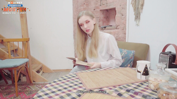 Сводный брат помогает сводной сестре снять секс видео для Онлика