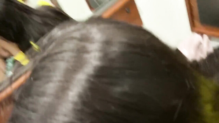 Трахнул в рот в примерочной спортивного магазина перед зеркалом