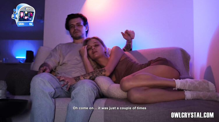 Совместный просмотр ужастика закончился минетом от сводной сестры