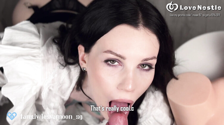 Секс коуч учит ебаться на кукле и получает сперму в рот