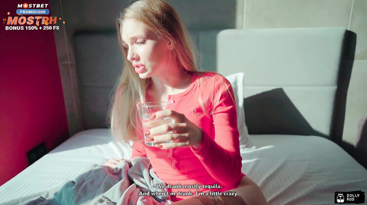 Крики: Сводный брат с самого утра выебал старшую сестру с анальной пробкой в заднице